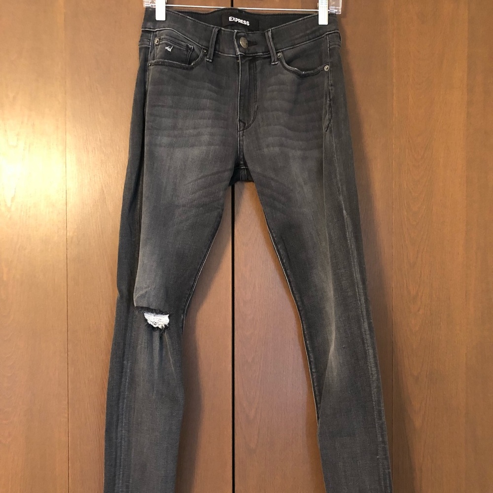 Mid-Rise Semi Distressed Jeans